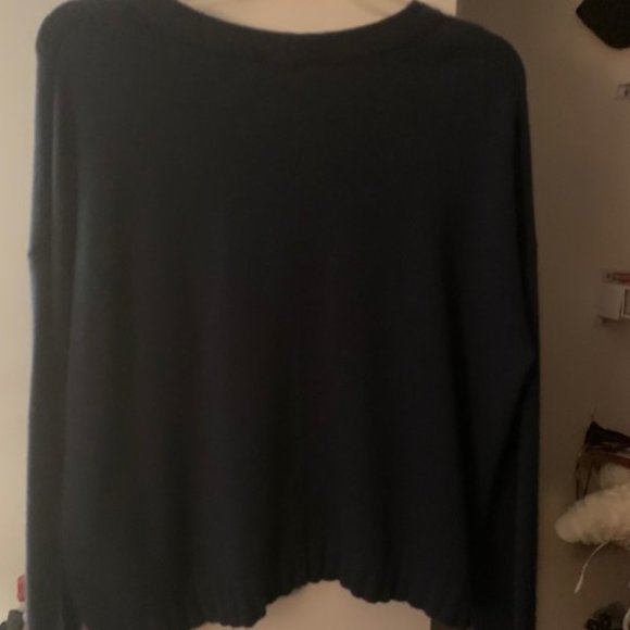 New RAILS cashmere/wool blend sweater in Teal, size Large - Picture 2 of 3